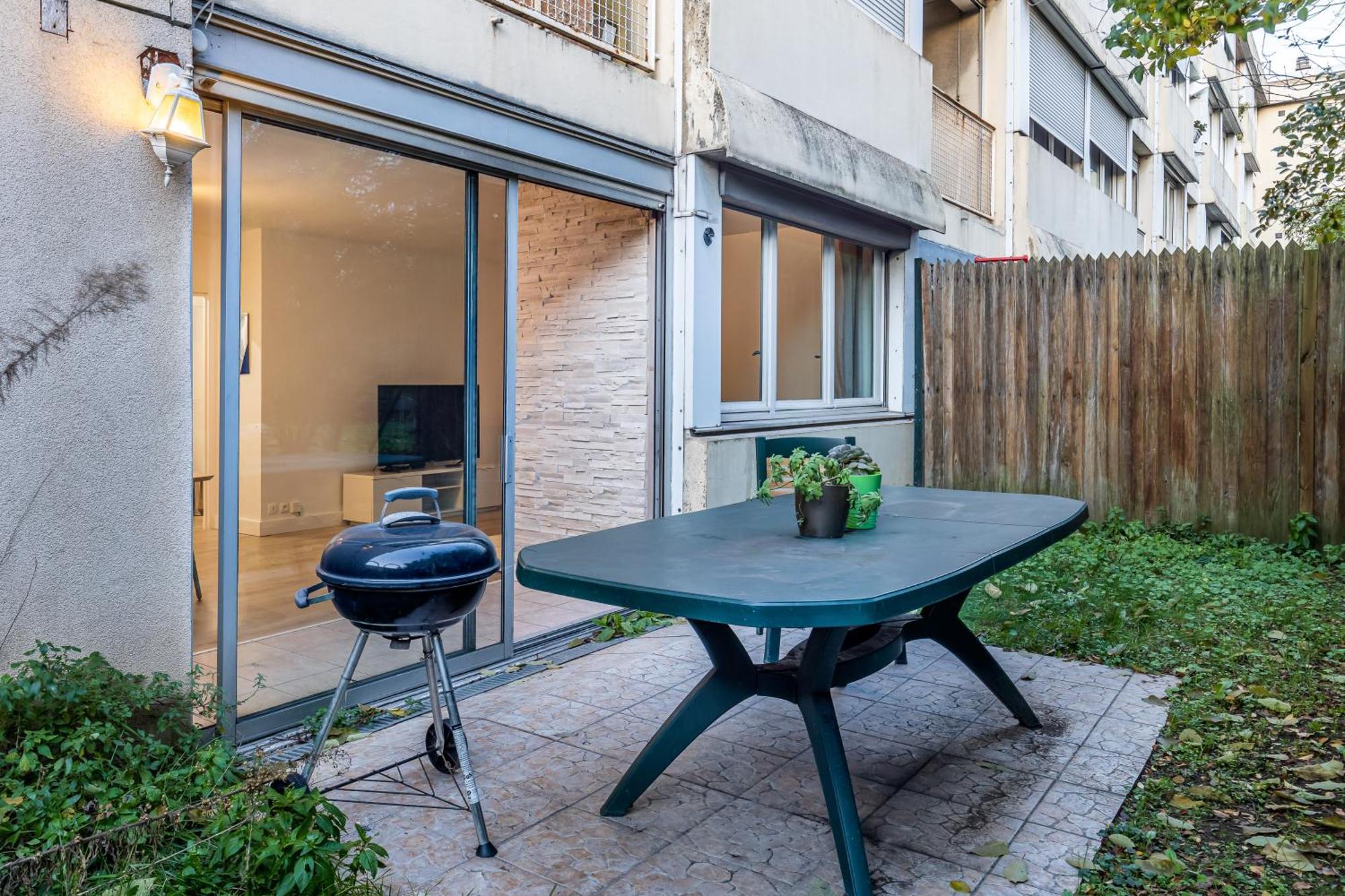 شقة Oasis Urbaine For 8 Near To Paris فيلوجويف المظهر الخارجي الصورة